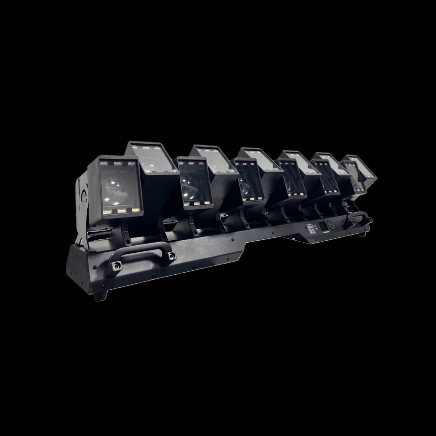 1260W Pixel  zoom bar moving head          4