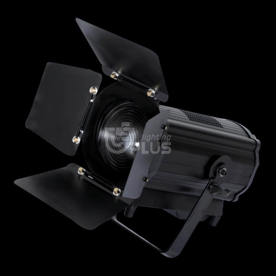 200w300W led spot light with DMX Auto zoom 1 - Uplus Lighting 200w300W led spot light with DMX Auto zoom 1 - Uplus Lighting
