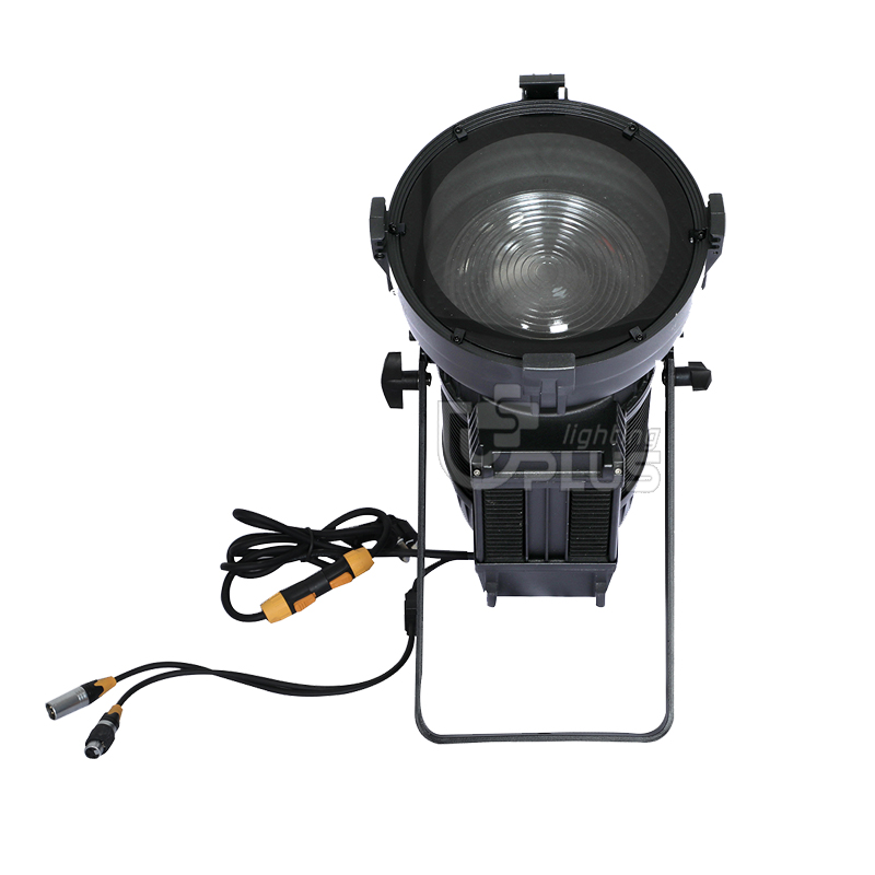 300W outdoor led spot light with DMX Auto zoom 4 - Uplus Lighting