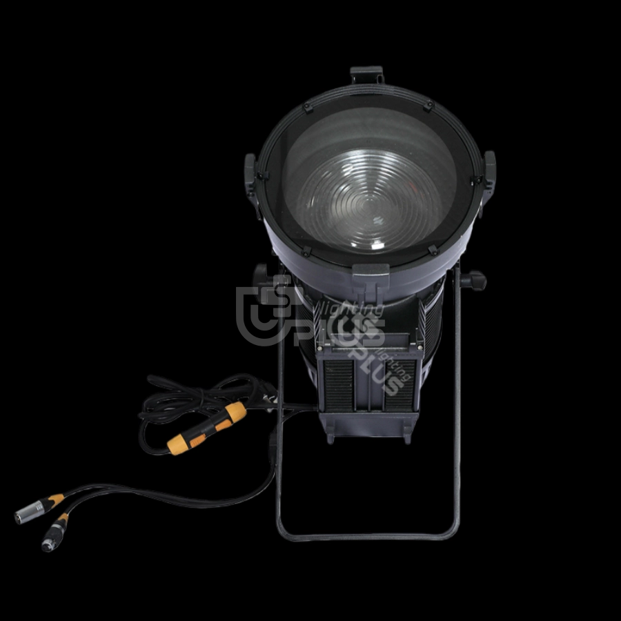 300Woutdoor led spot light with DMX Auto zoom 4 - Uplus Lighting