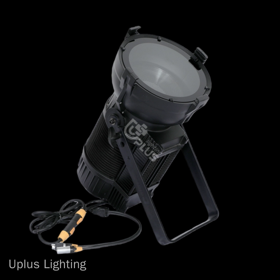 300Woutdoor led spot light with DMX Auto zoom  5 - Uplus Lighting