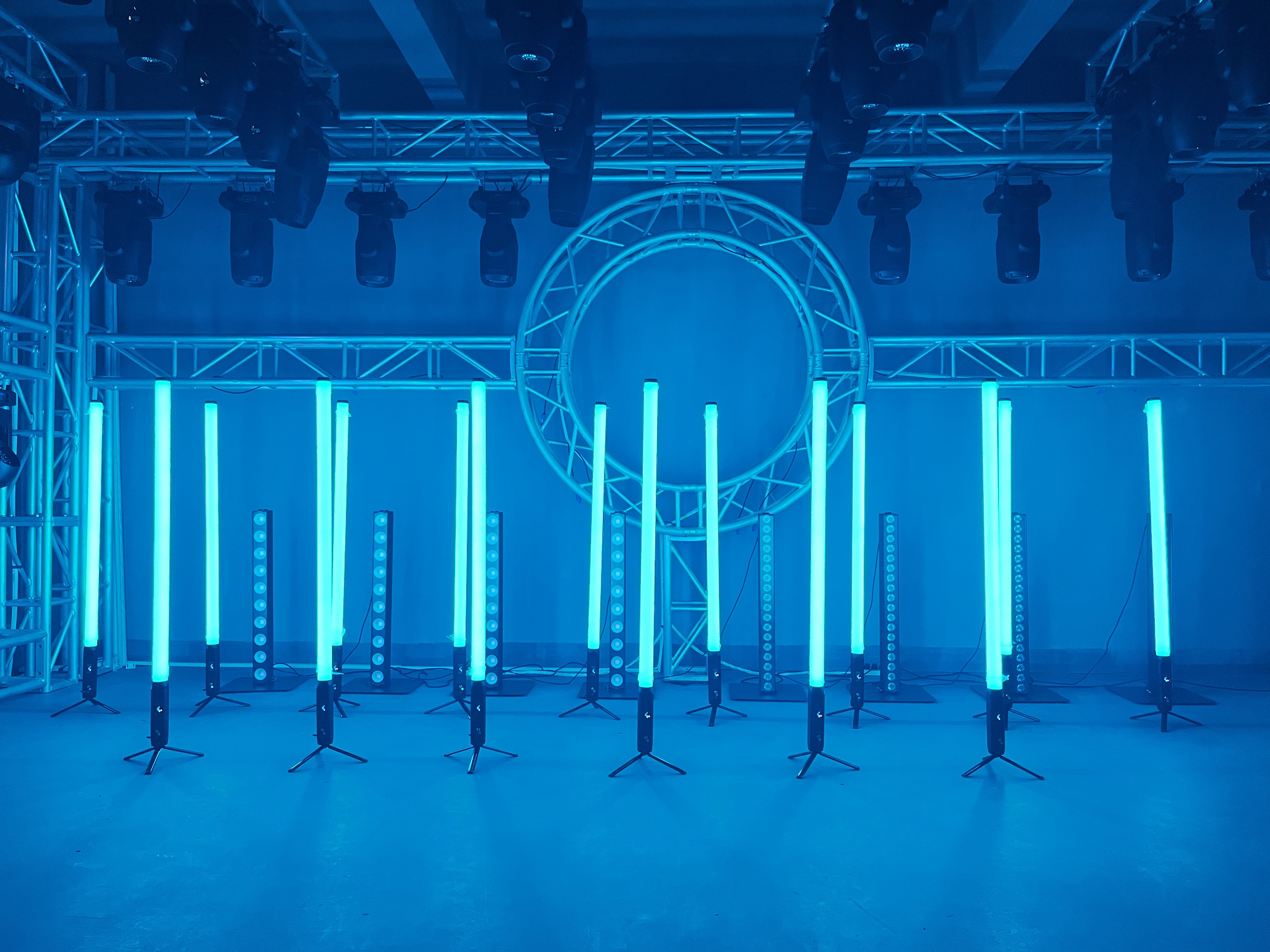 360-pixel-tube-cyan-blue-building-pixel-light-effect - Uplus Lighting