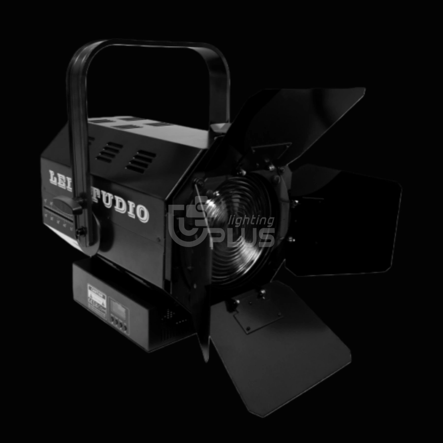 400W led spot light with manual zoom 1 - Uplus Lighting 400W led spot light with manual zoom 1 - Uplus Lighting