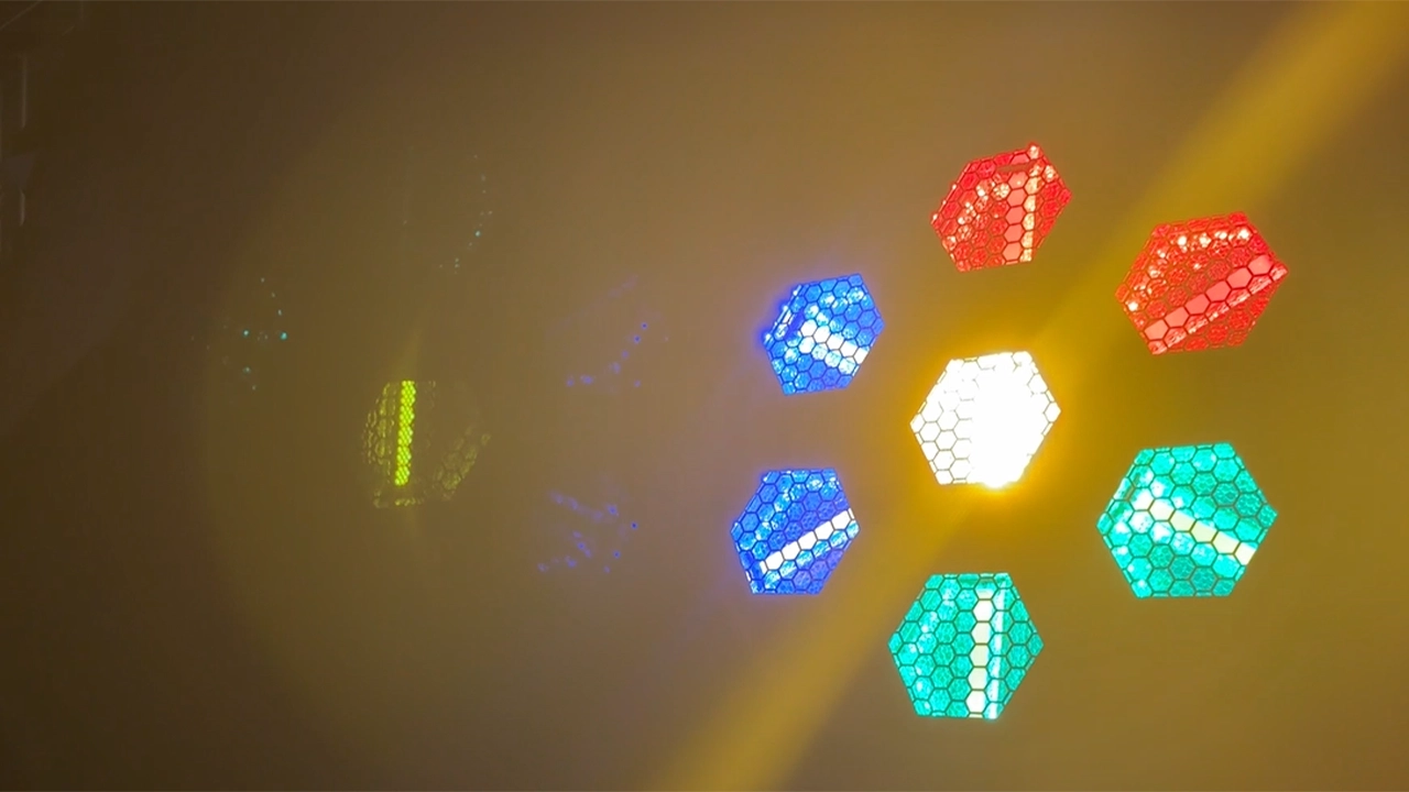 7 EYE RETRO 2 - <span class="notranslate">Uplus Lighting</span>