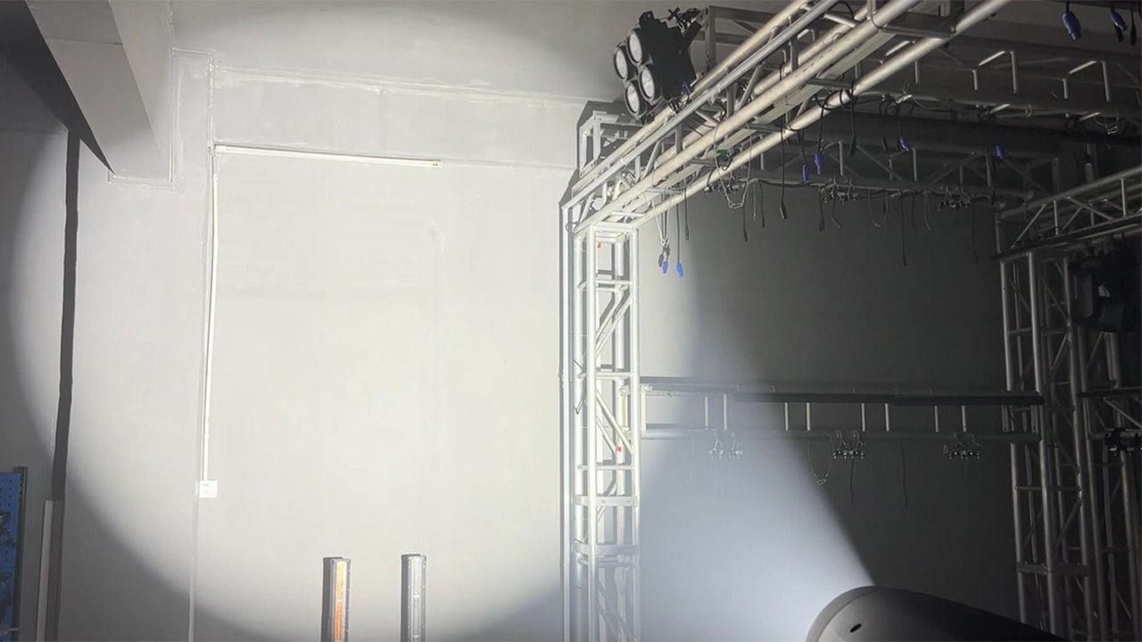 700 BSWF 3 - <span class="notranslate">Uplus Lighting</span>