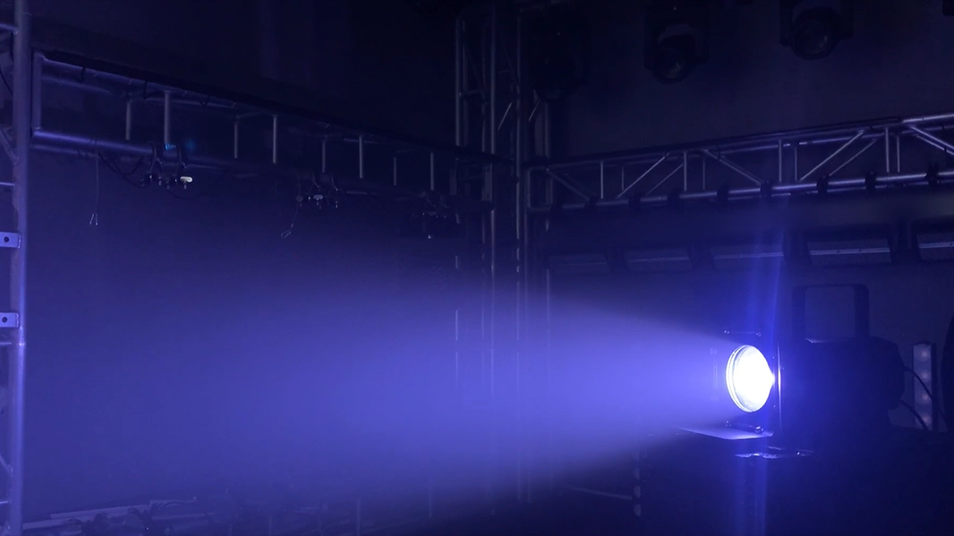 AZ-SPOT PR 4 - Uplus Lighting