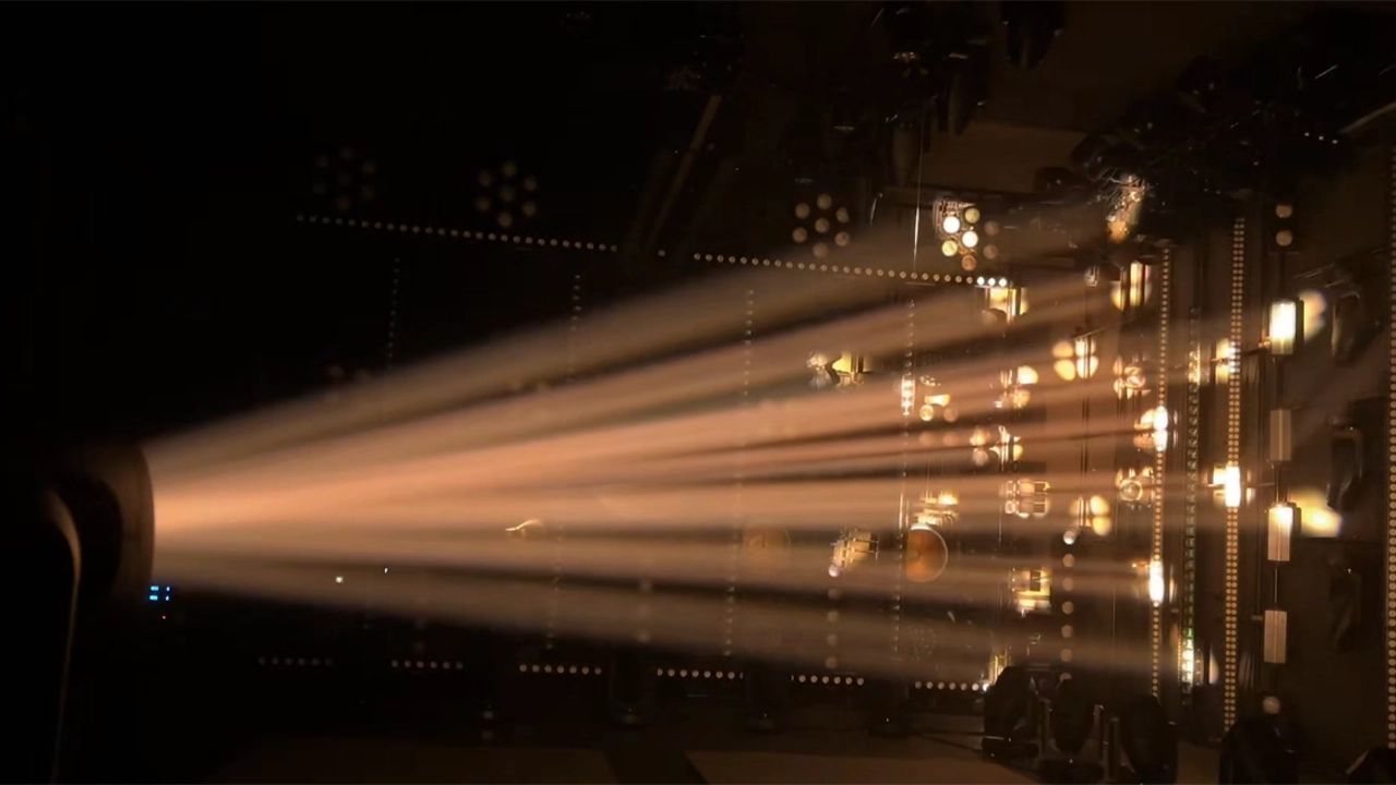 B390 4 - Uplus Lighting