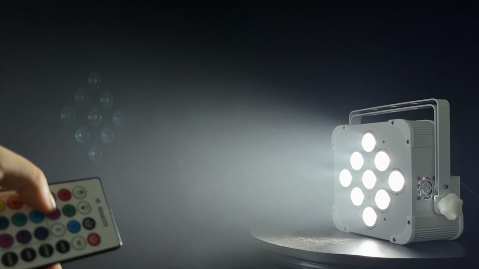 B918 4 - Uplus Lighting