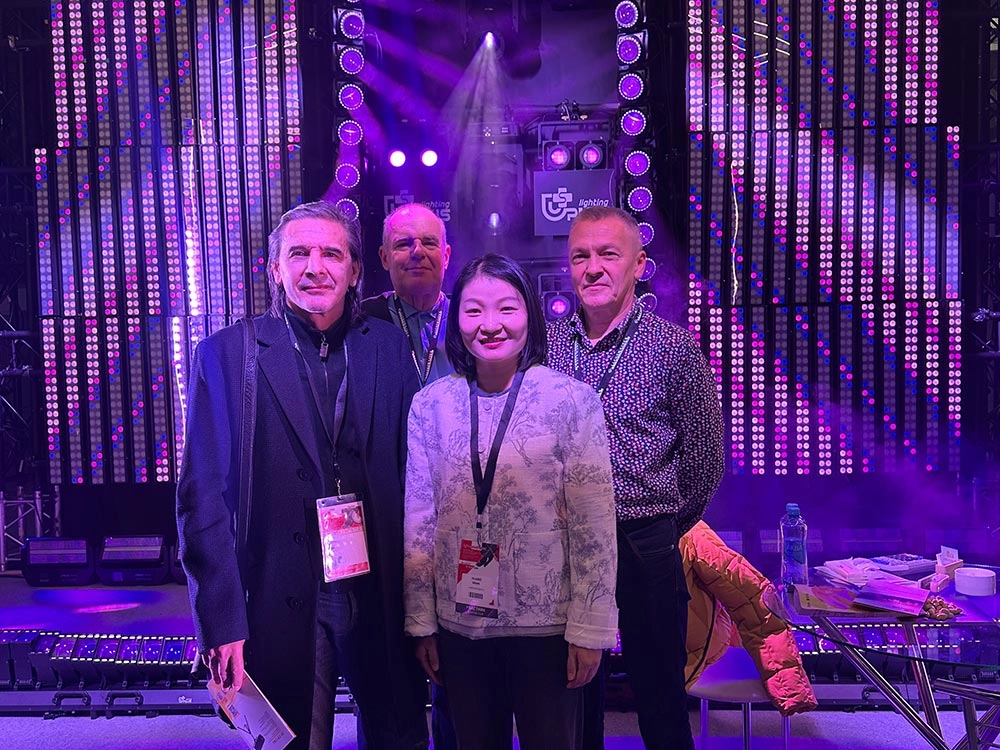 Group photo of clients (15) - Uplus Lighting