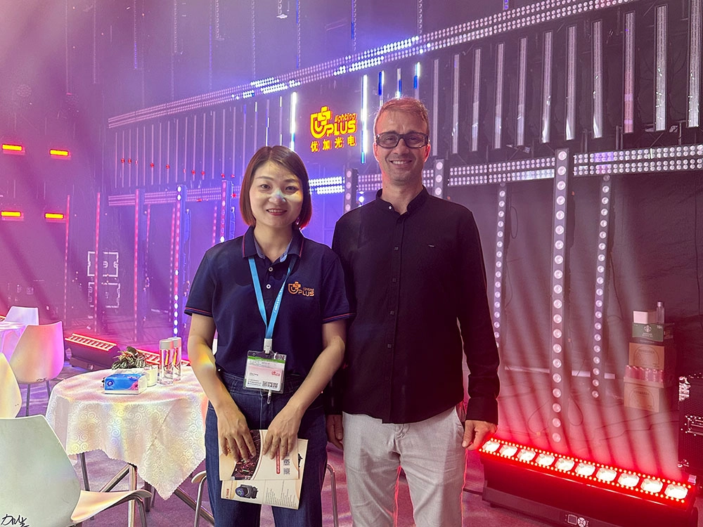 Group photo of clients (5) - Uplus Lighting