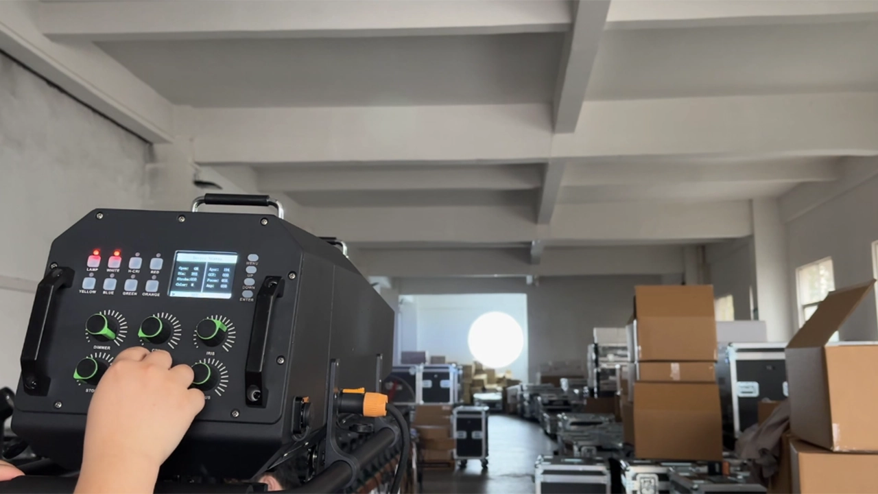 IP-FP1200 IRIS 1 - Uplus Lighting