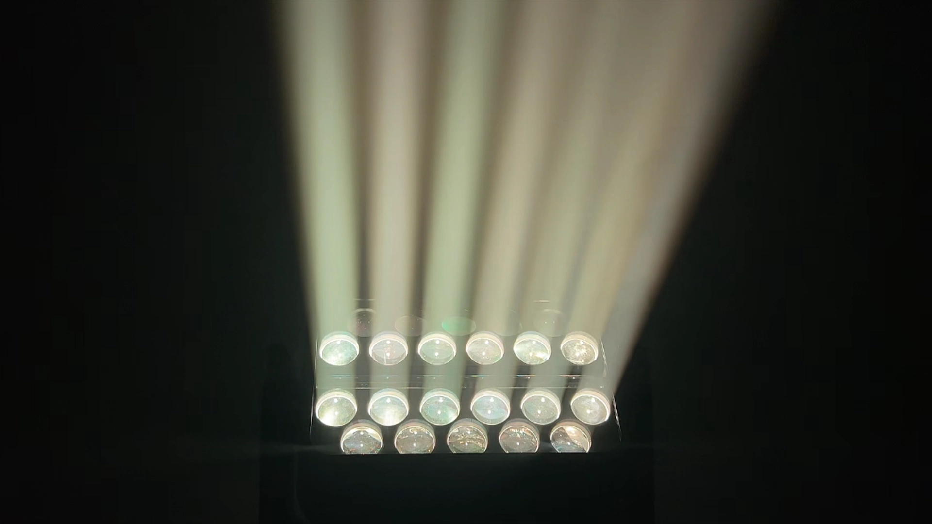 IP-MH2240 10 - Uplus Lighting