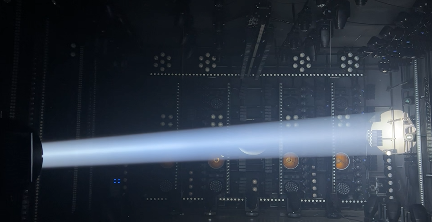 Uplus Lighting يو بلس، ip65-420w-bsw-moving-head-narrow-beam-effect
