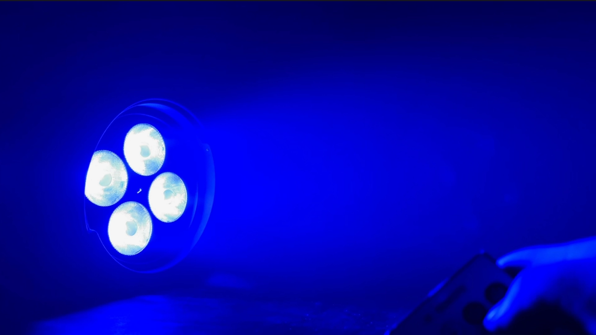 IP65 waterproof 4X20W 6in1 Battery par with wifi control 3 - Uplus Lighting