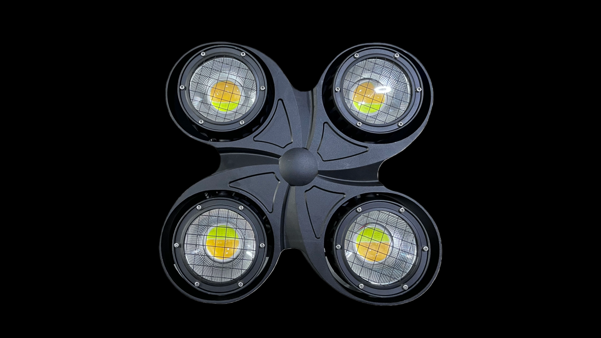 Luminária externa 4x100w Blinder 8 - <span class="notranslate">Uplus Lighting</span>