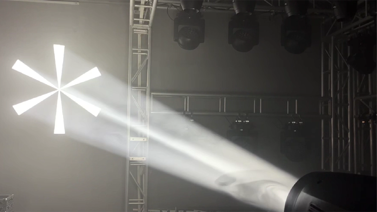 PRO 460 5 - Uplus Lighting