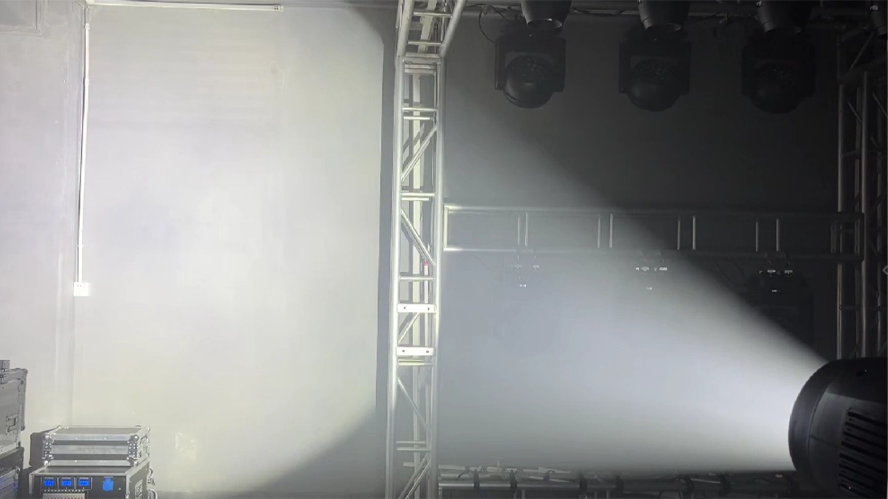 PRO 460 8 - Uplus Lighting