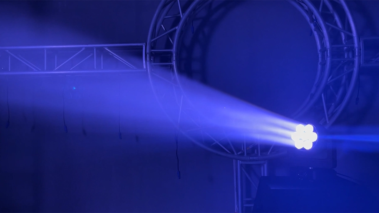 PZ760 3 - Uplus Lighting