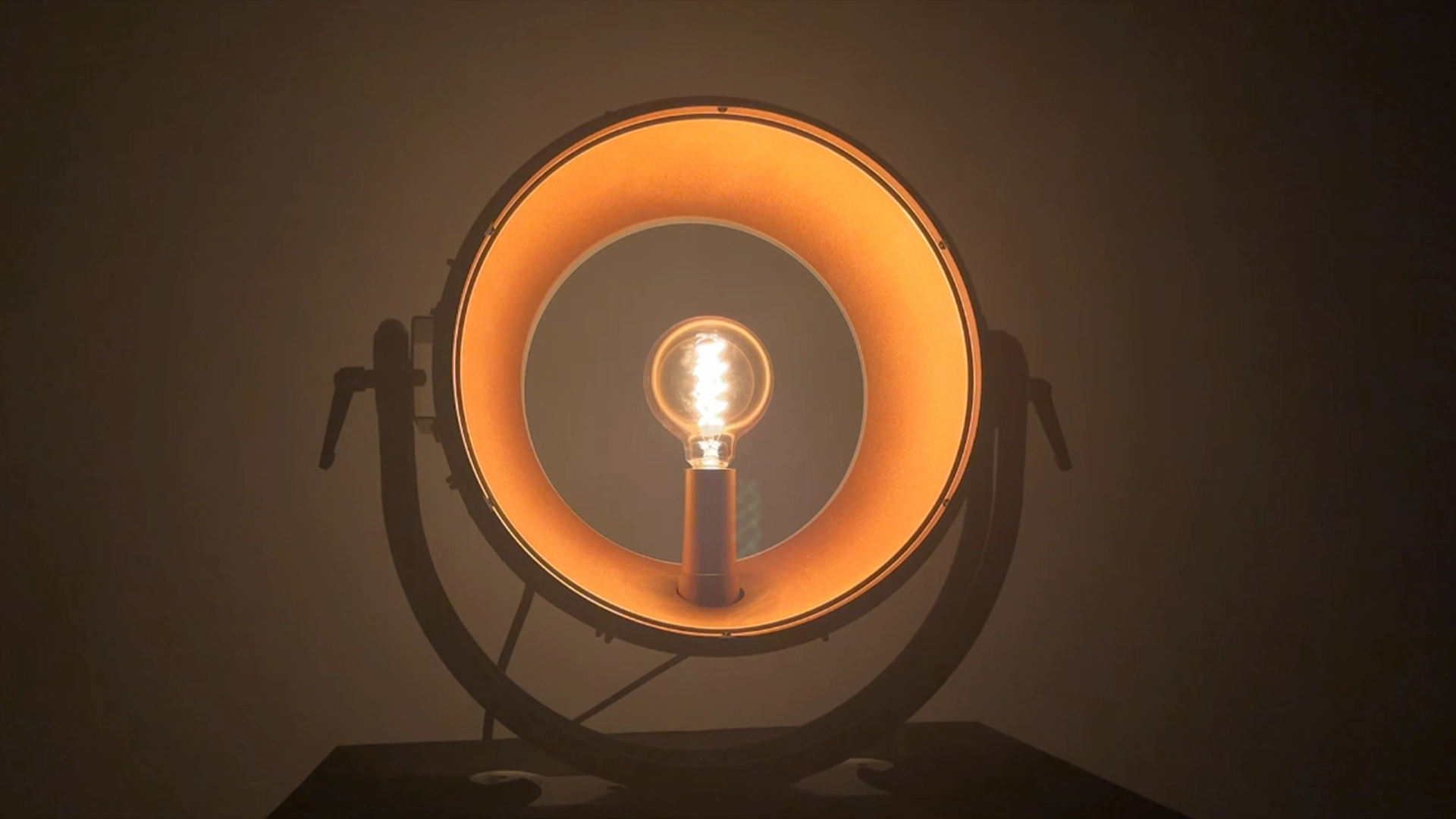 Retro 40 2 - Uplus Lighting