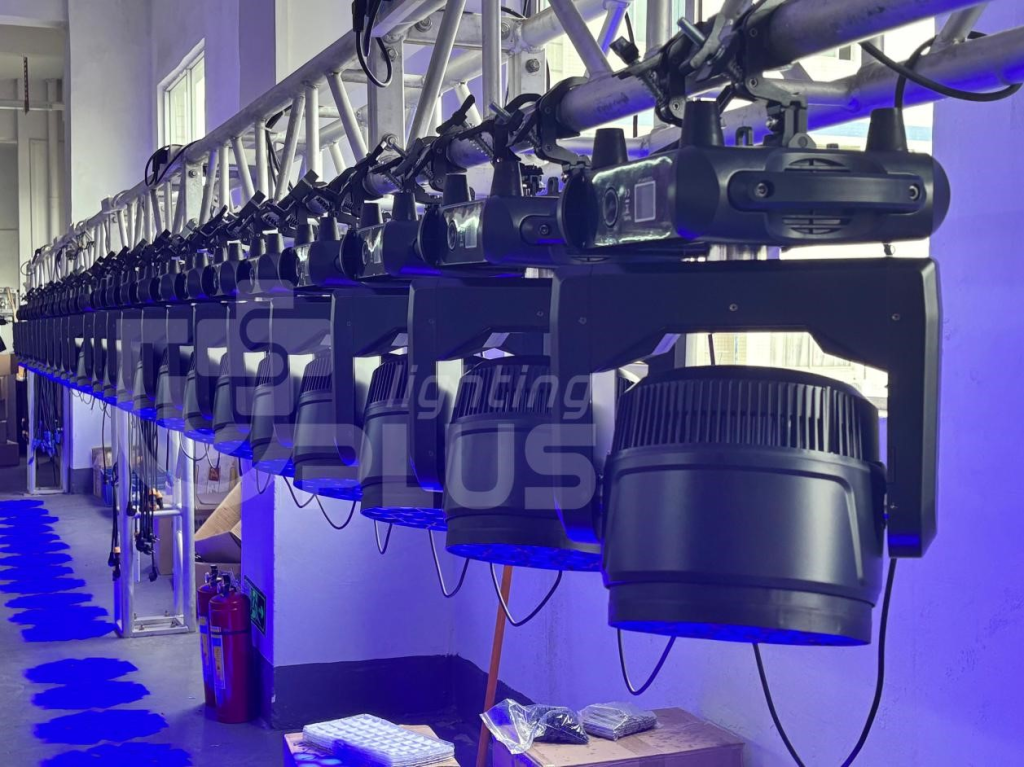 Wash-Moving-Head-Light4-1024x767