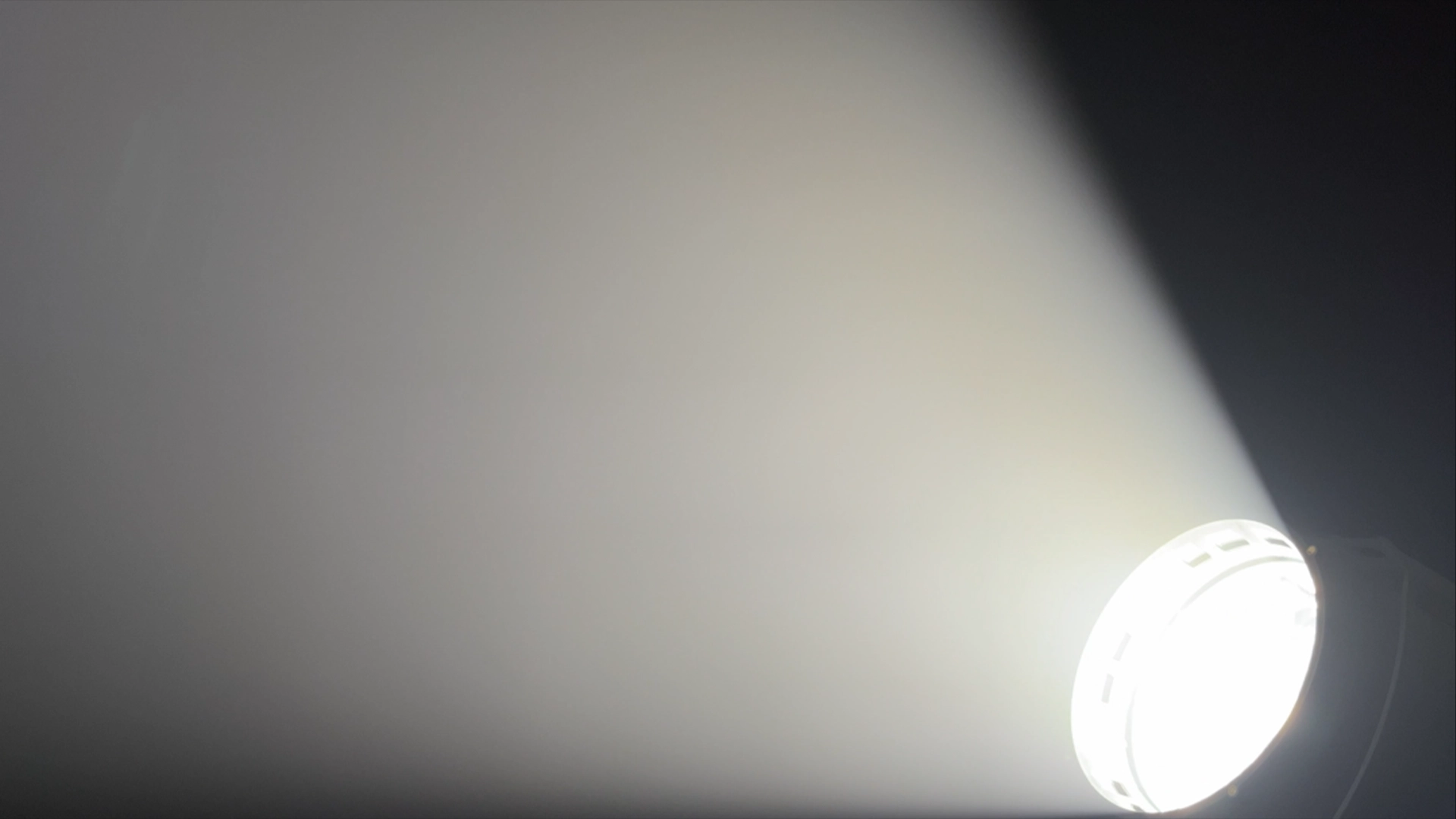 ZOOM COB PAR 1 - Uplus Lighting