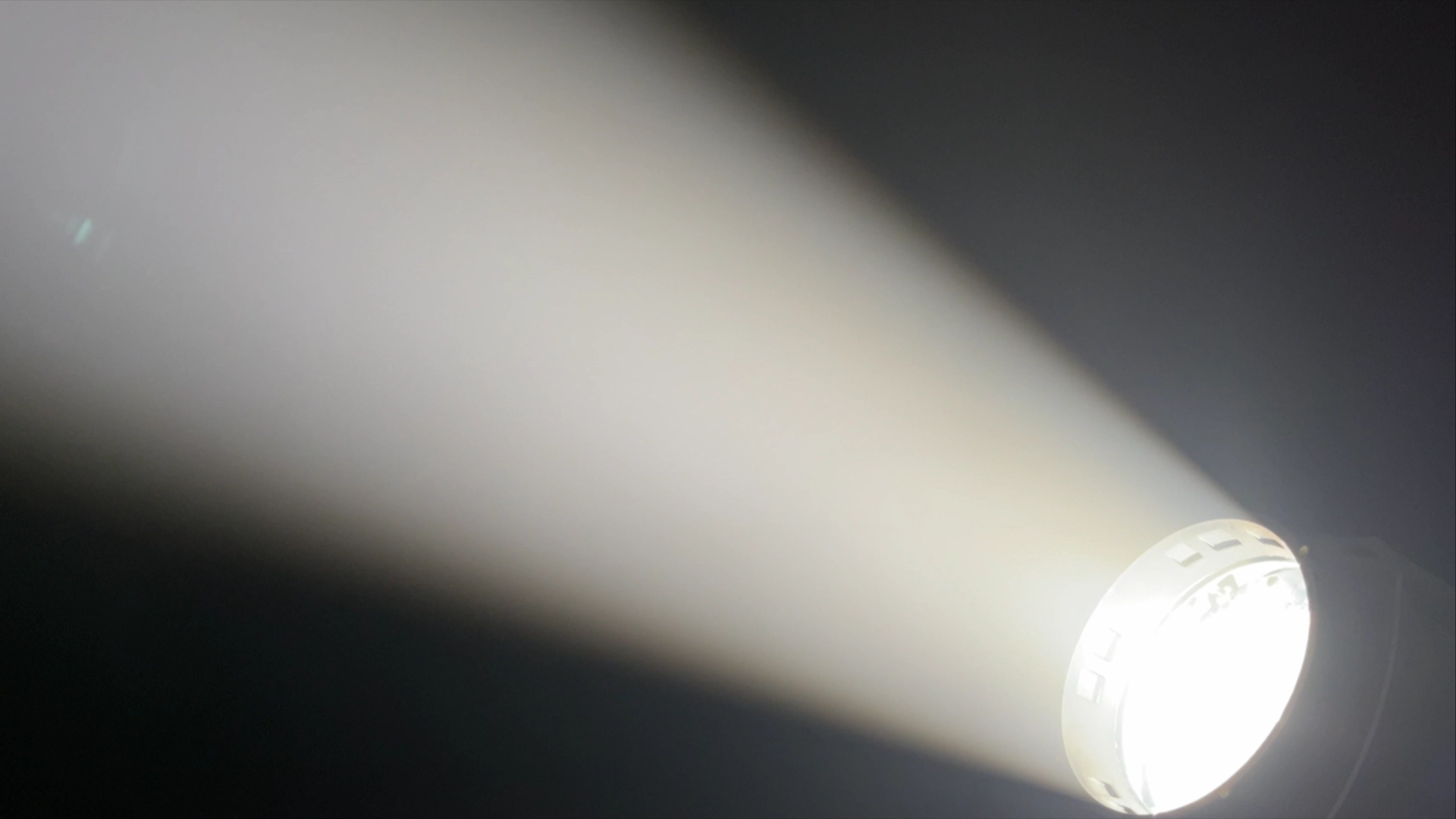 ZOOM COB PAR 2 - Uplus Lighting